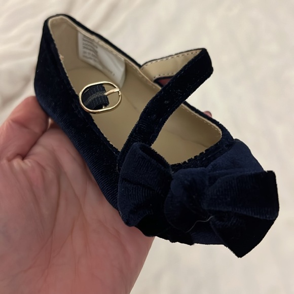 Janie & Jack Navy Blue Velvet Bow Dress Shoes Size 5 - Picture 5 of 5